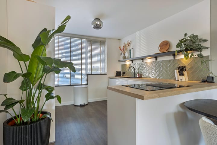 Foto 18 van Smaragd 55