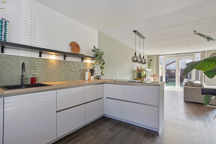 Foto 19 van Smaragd 55