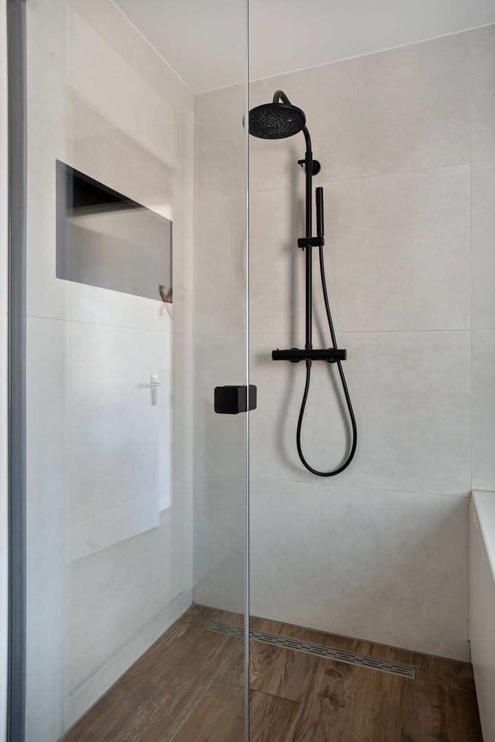 Foto 24 van Smaragd 55