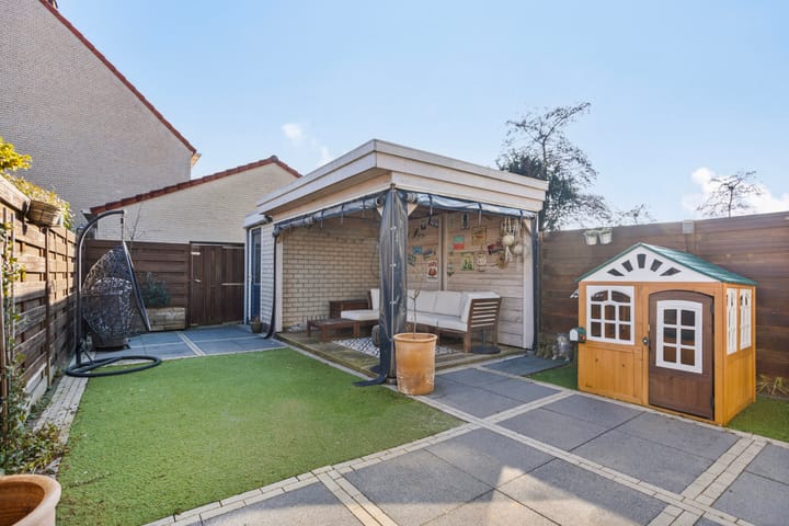 Foto 31 van Smaragd 55