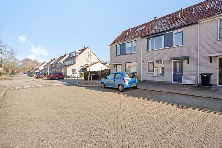 Foto 42 van Smaragd 55