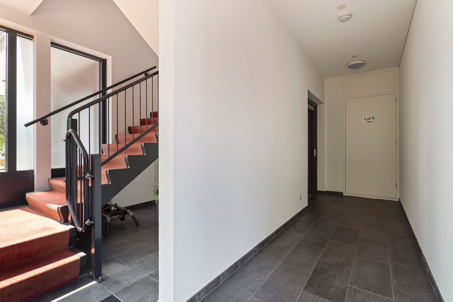 Photo 10 of Titus Brandsmastraat 112