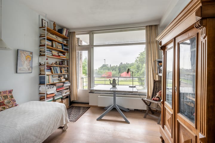 Foto 13 van Burgemeester Van Haarenlaan 1379