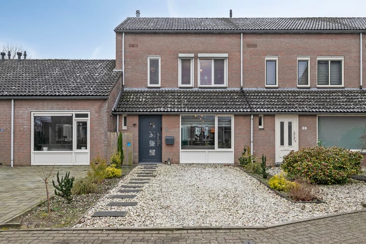 Foto 8 van Middelreuvelt 37