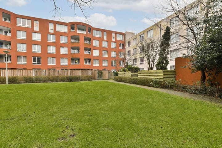 Foto 15 van Dickenslaan 242