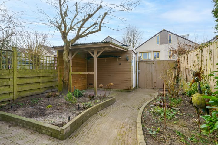 Foto 28 van Lou Costellostraat 21