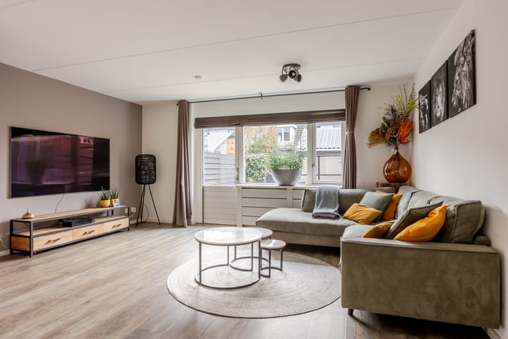 Foto 2 van Moerasbos 15