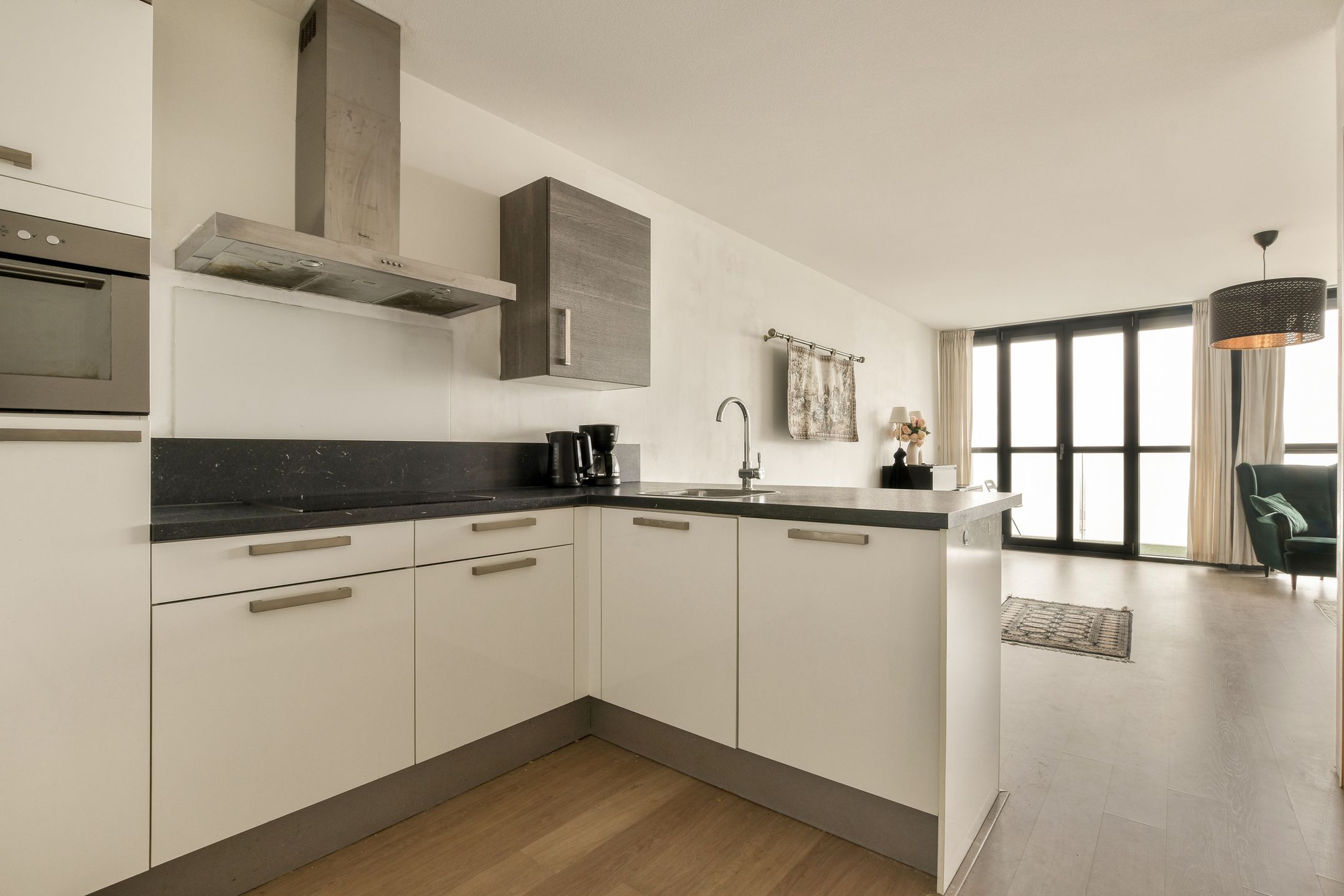 Foto 9 van Raadhuisplein 188