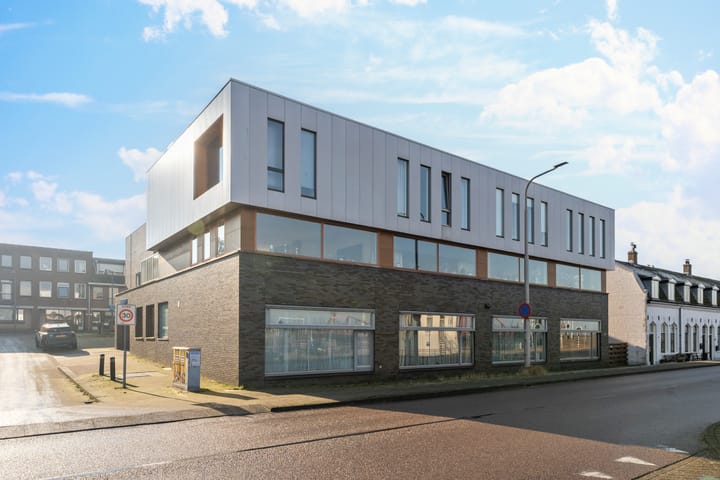 Foto 52 van Amstelstraat 1