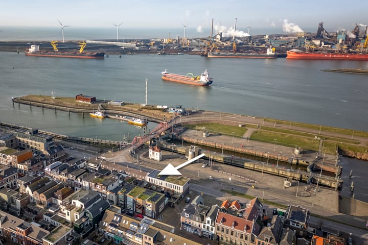 Foto 53 van Amstelstraat 1