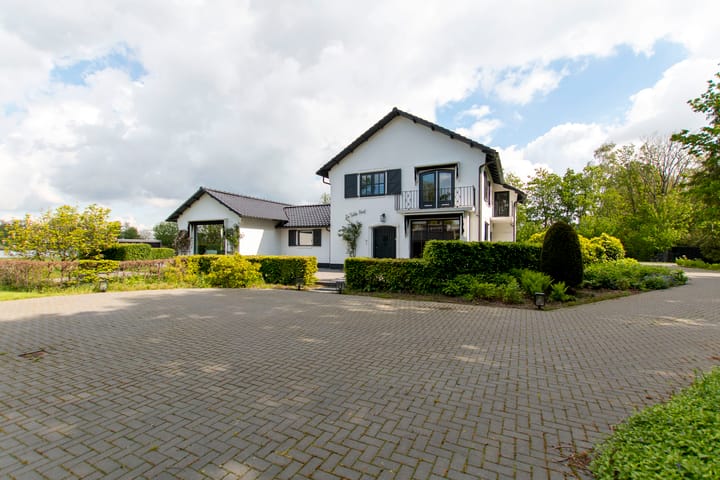 Photo 9 of Molenweg 35