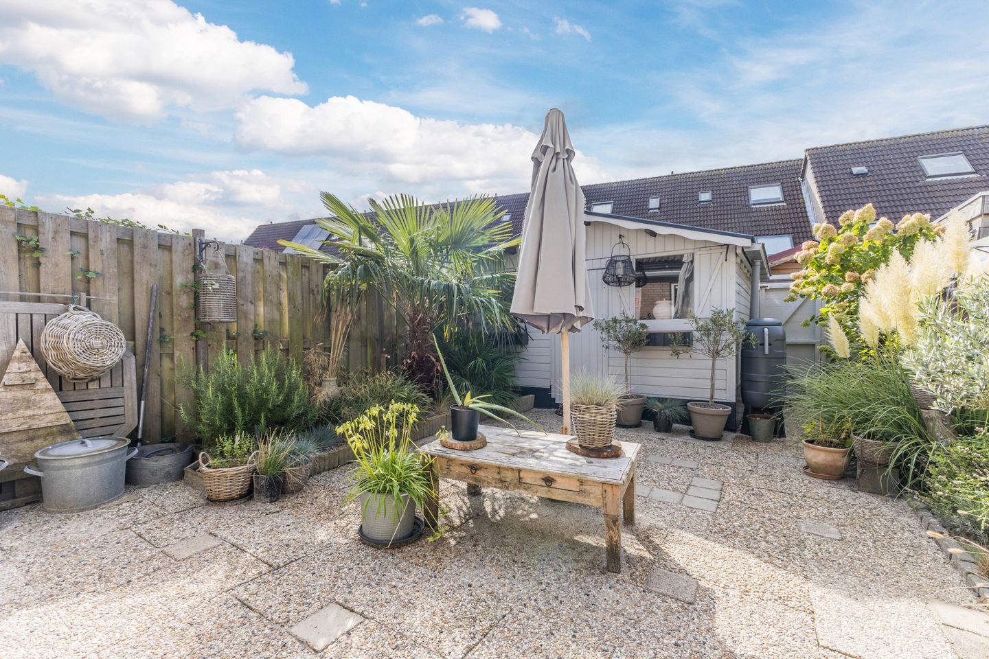 Photo 5 of Mahatma Ghandhihof 10