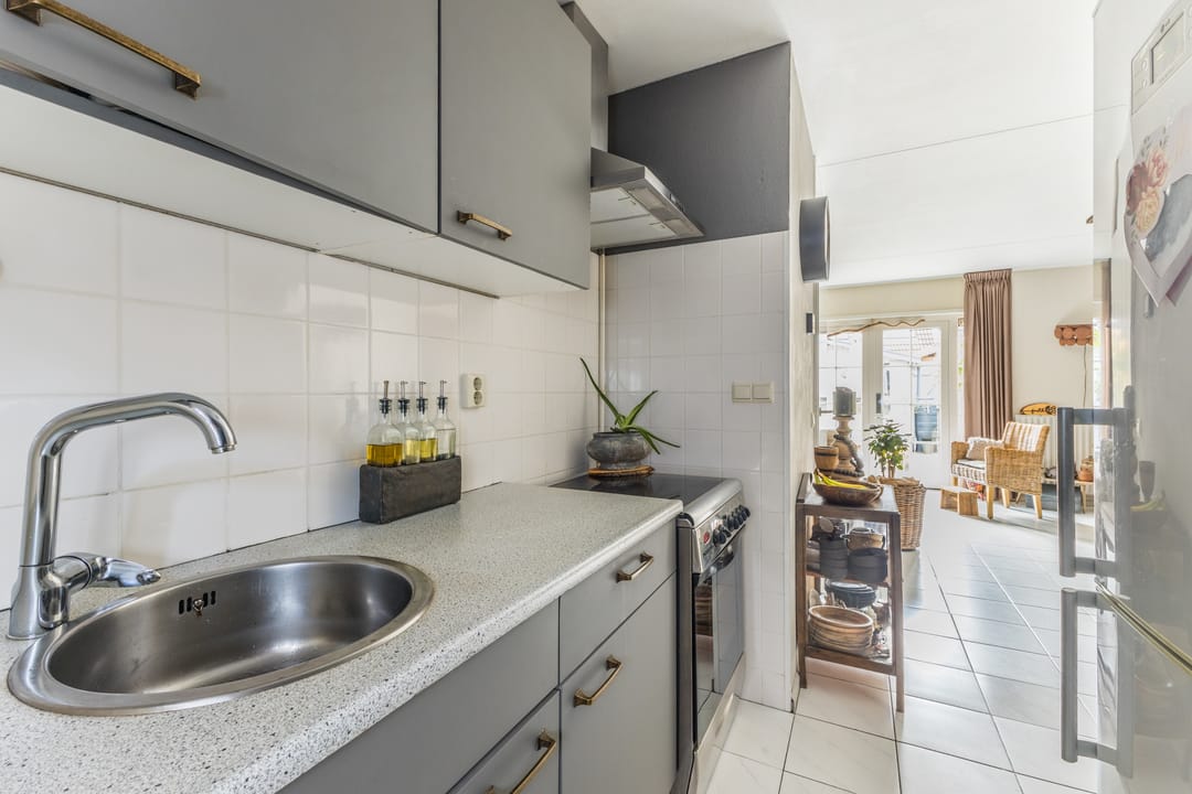 Photo 16 of Mahatma Ghandhihof 10