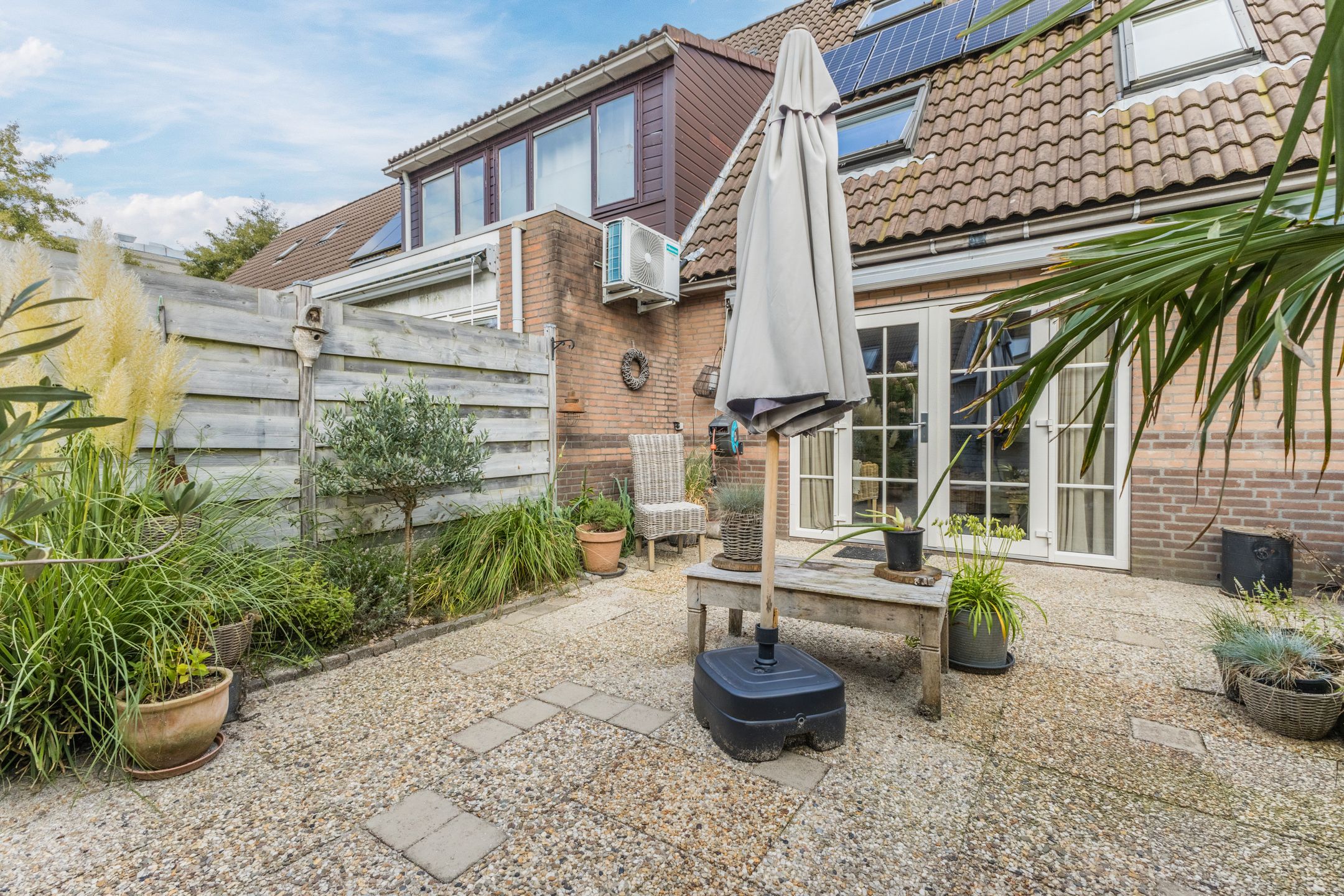 Photo 33 of Mahatma Ghandhihof 10