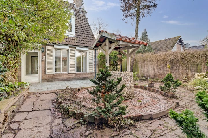 Photo 29 of Klaproos 18