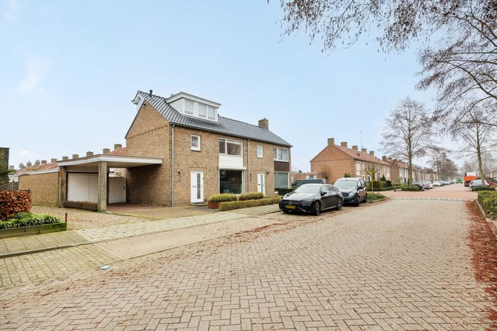 Foto 40 van Tuinstraat 60