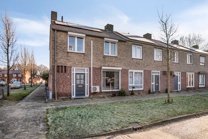 Foto 5 van Julianastraat 16