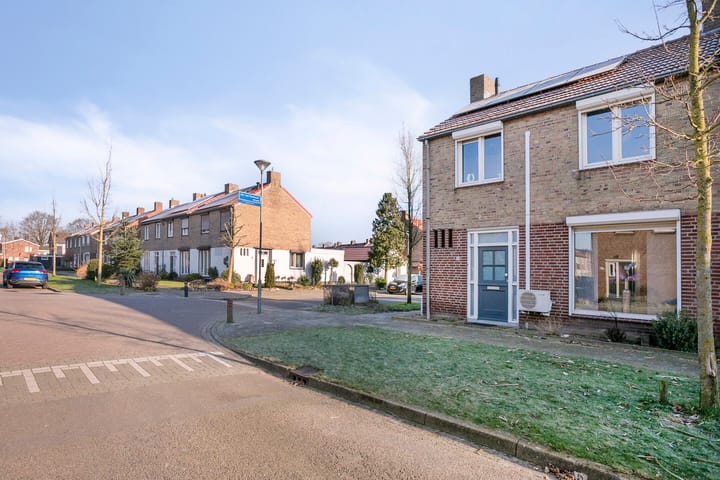 Foto 7 van Julianastraat 16