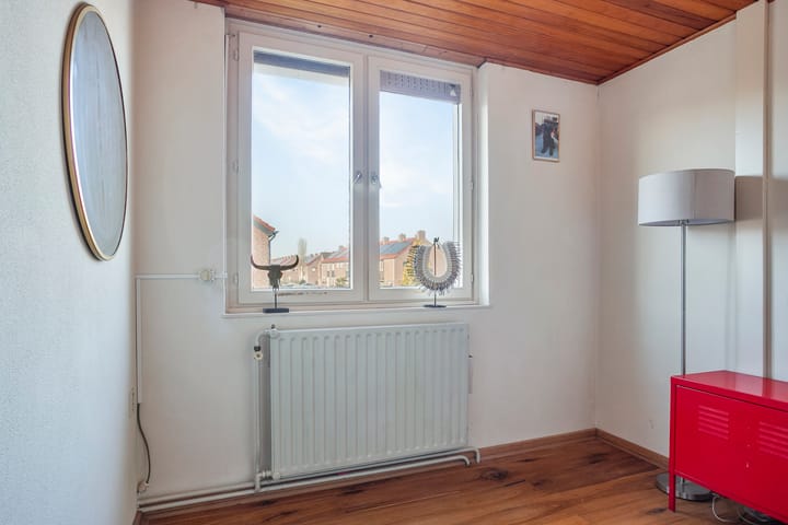 Foto 15 van Julianastraat 16