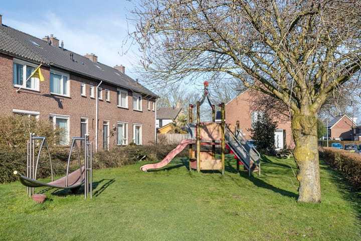 Foto 24 van Julianastraat 16