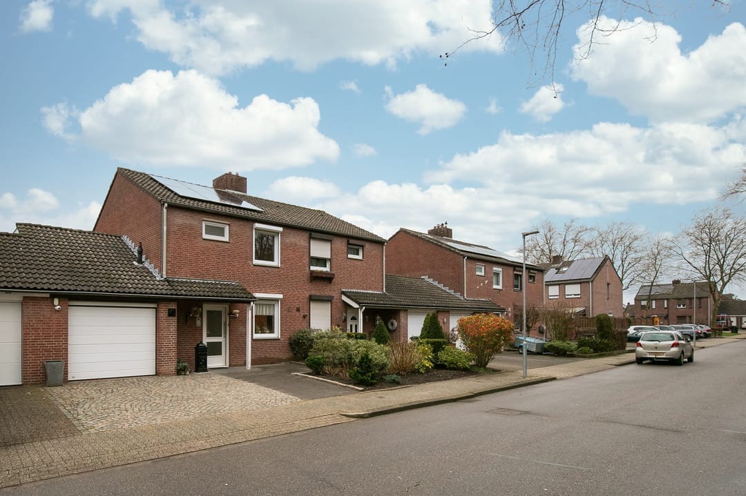 Photo 23 of Koempel 84