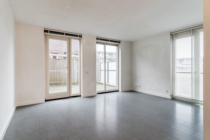 Foto 15 van De Jonghstraat 1