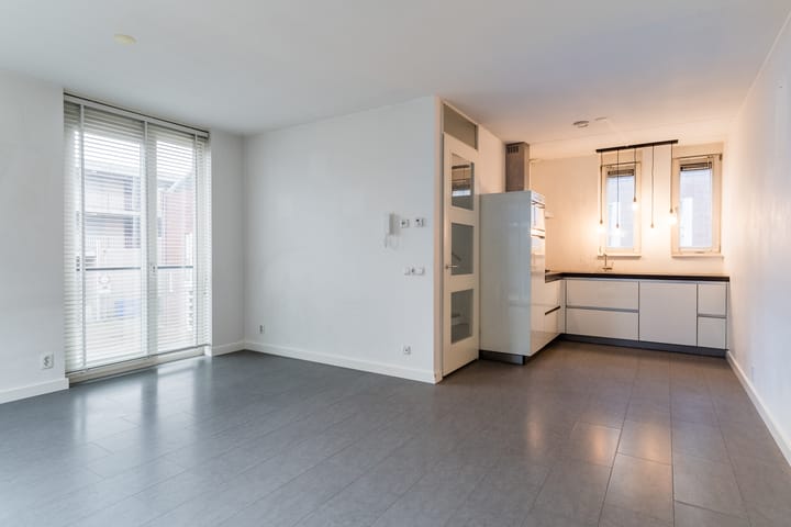 Foto 18 van De Jonghstraat 1