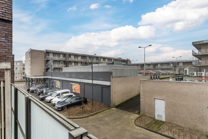 Foto 32 van De Jonghstraat 1