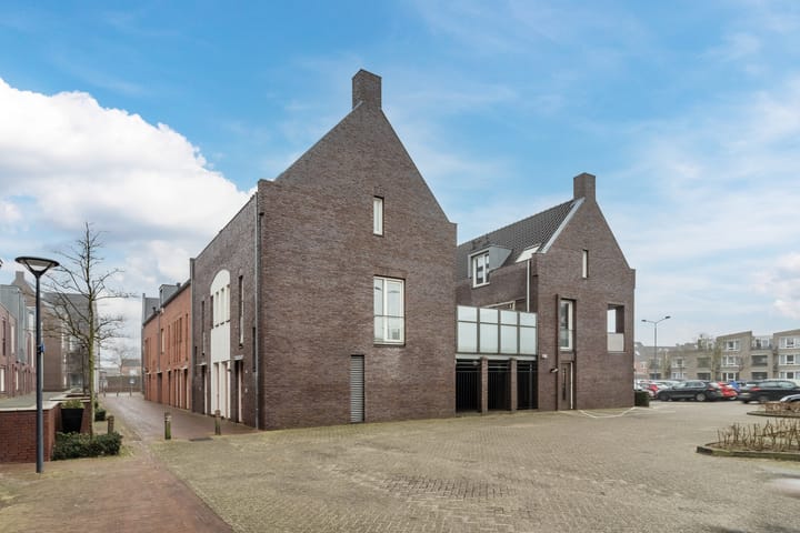Foto 35 van De Jonghstraat 1