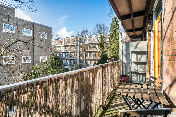 Foto 3 van Henrick de Keijserplein 12-2