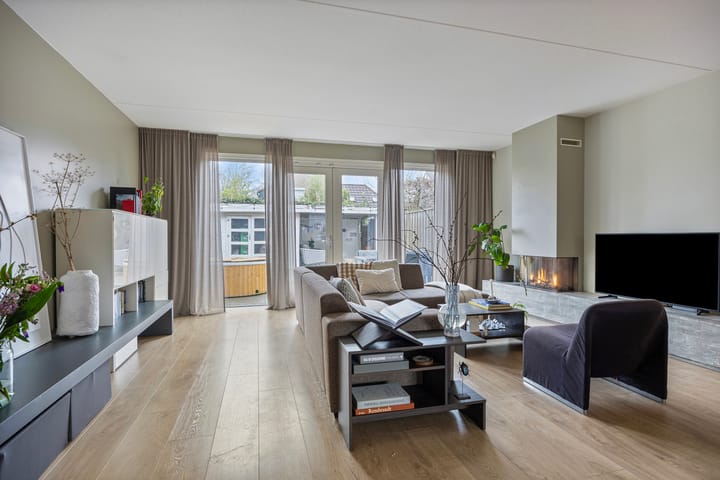 Foto 2 van Valkappel 9