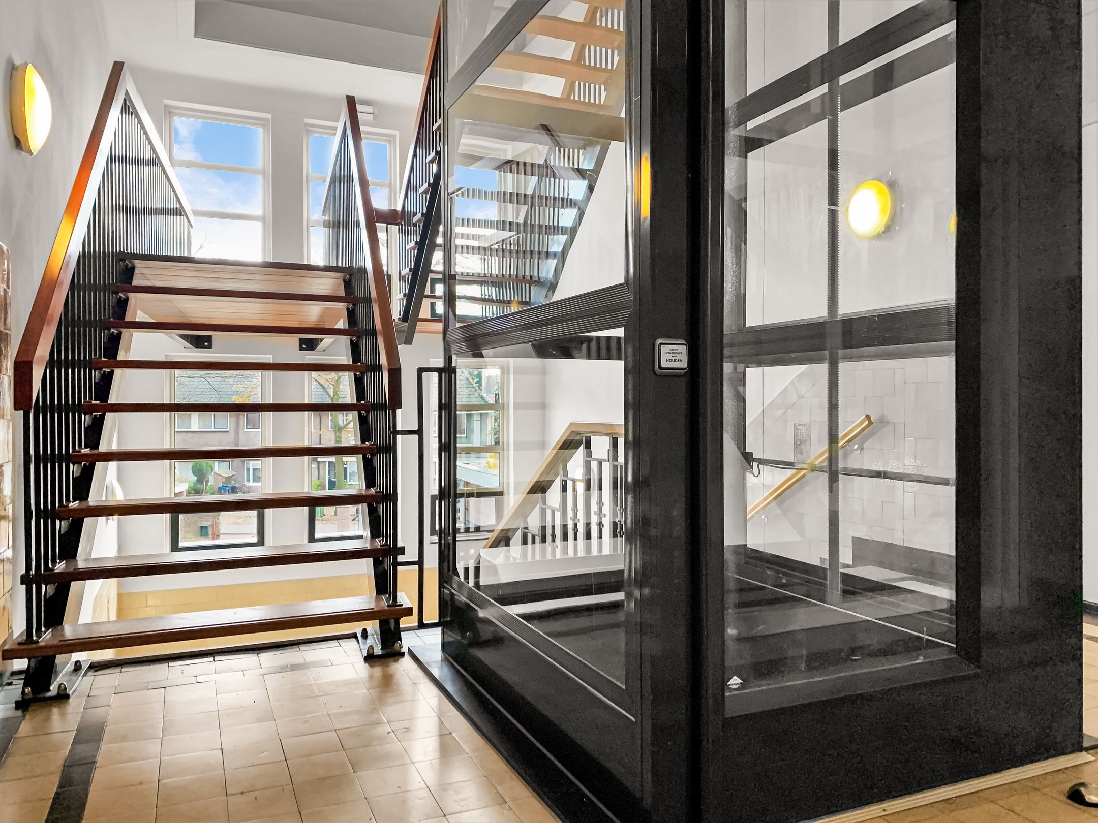 Photo 24 of Larenseweg 28-A14