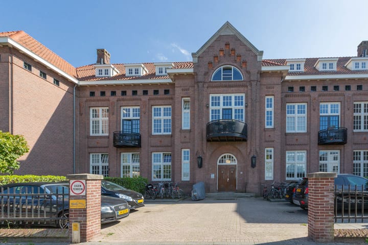 Foto 27 van Larenseweg 28-A14