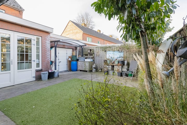 Photo 12 of M.K. Hofstedestraat 21