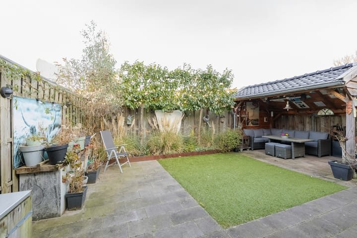 Photo 30 of M.K. Hofstedestraat 21