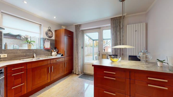 Foto 15 van Pasweg 63