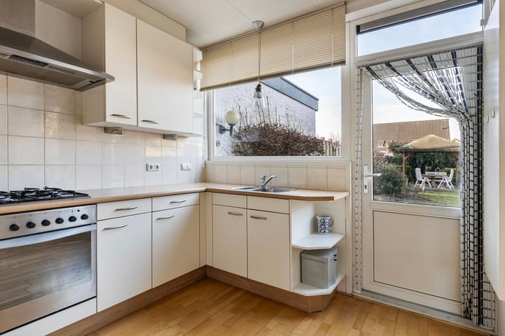 Foto 20 van Kortenaerstraat 75