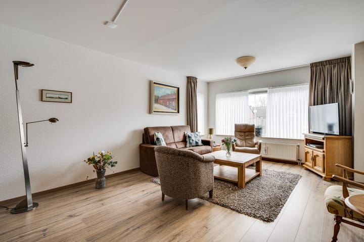 Foto 8 van Schoolstraat 44