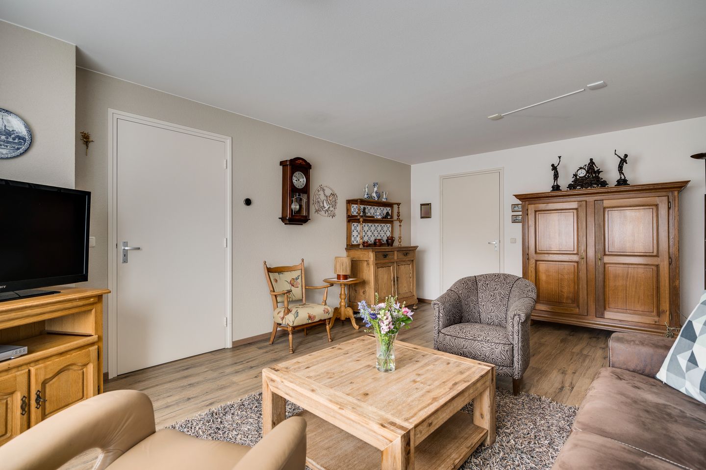 Photo 10 of Schoolstraat 44