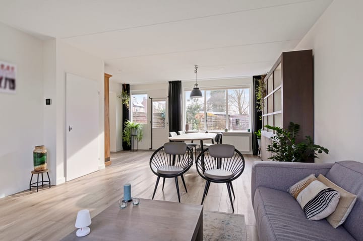 Foto 6 van Delta 103