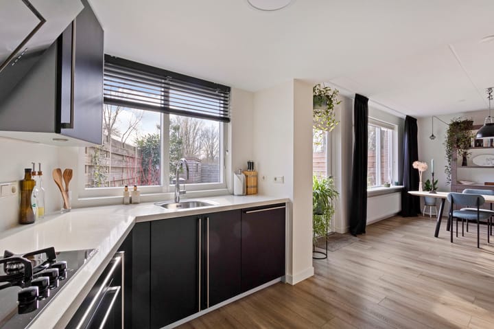 Foto 11 van Delta 103