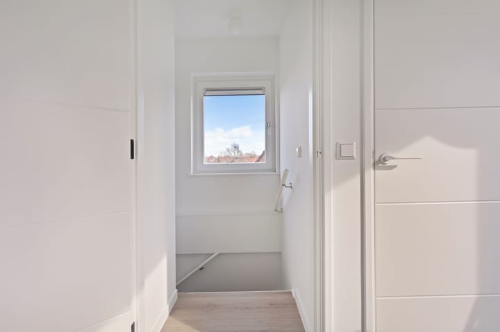 Foto 24 van Delta 103