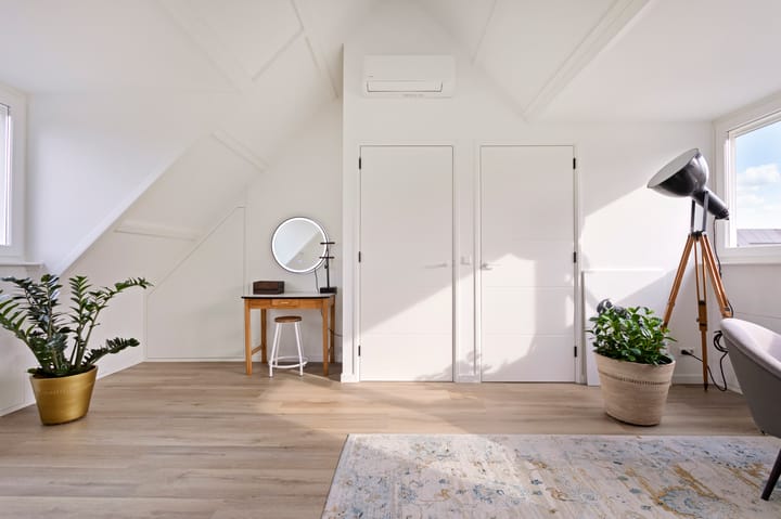 Foto 26 van Delta 103