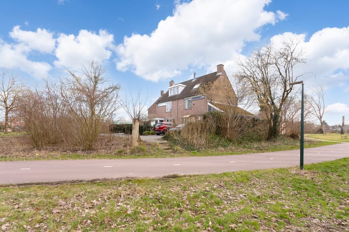 Foto 38 van Delta 103