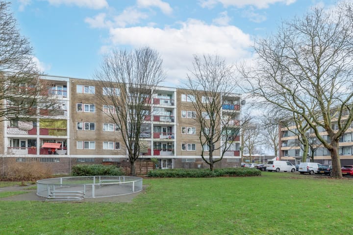 Foto 25 van Poelenburg 50