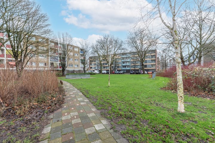 Foto 29 van Poelenburg 50