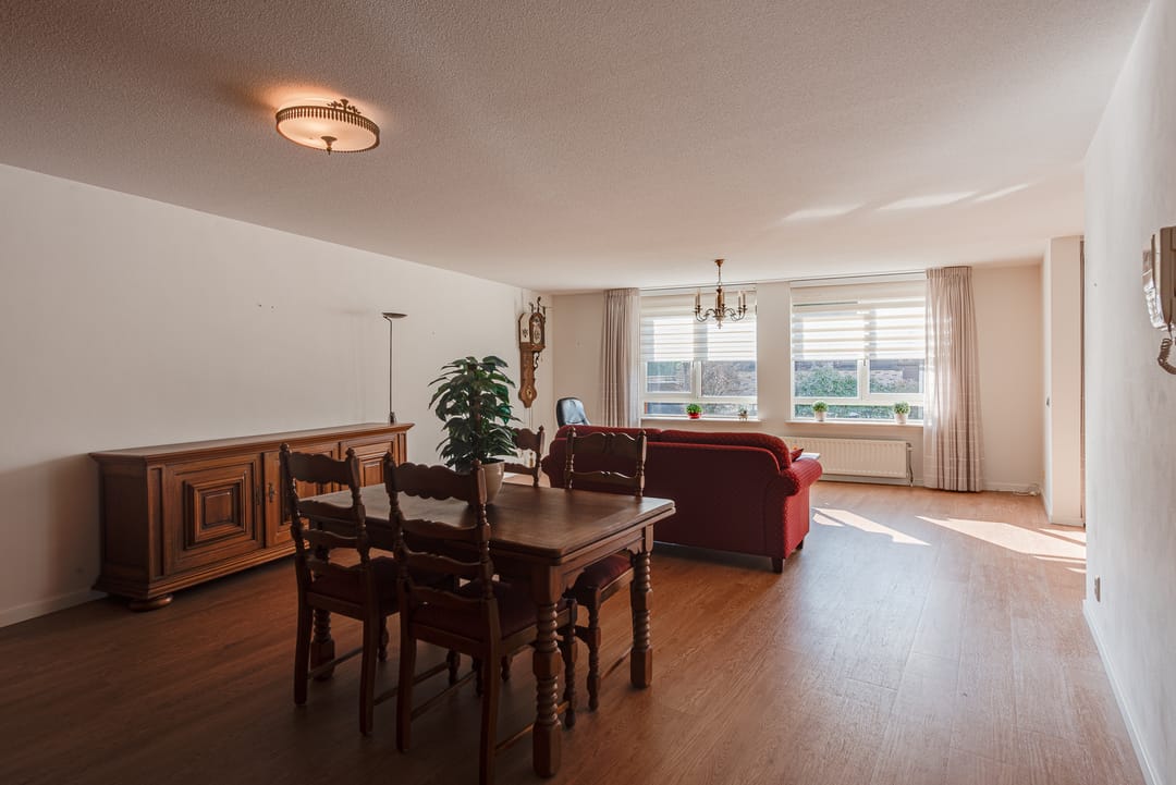 Photo 11 of Zeshoven 35