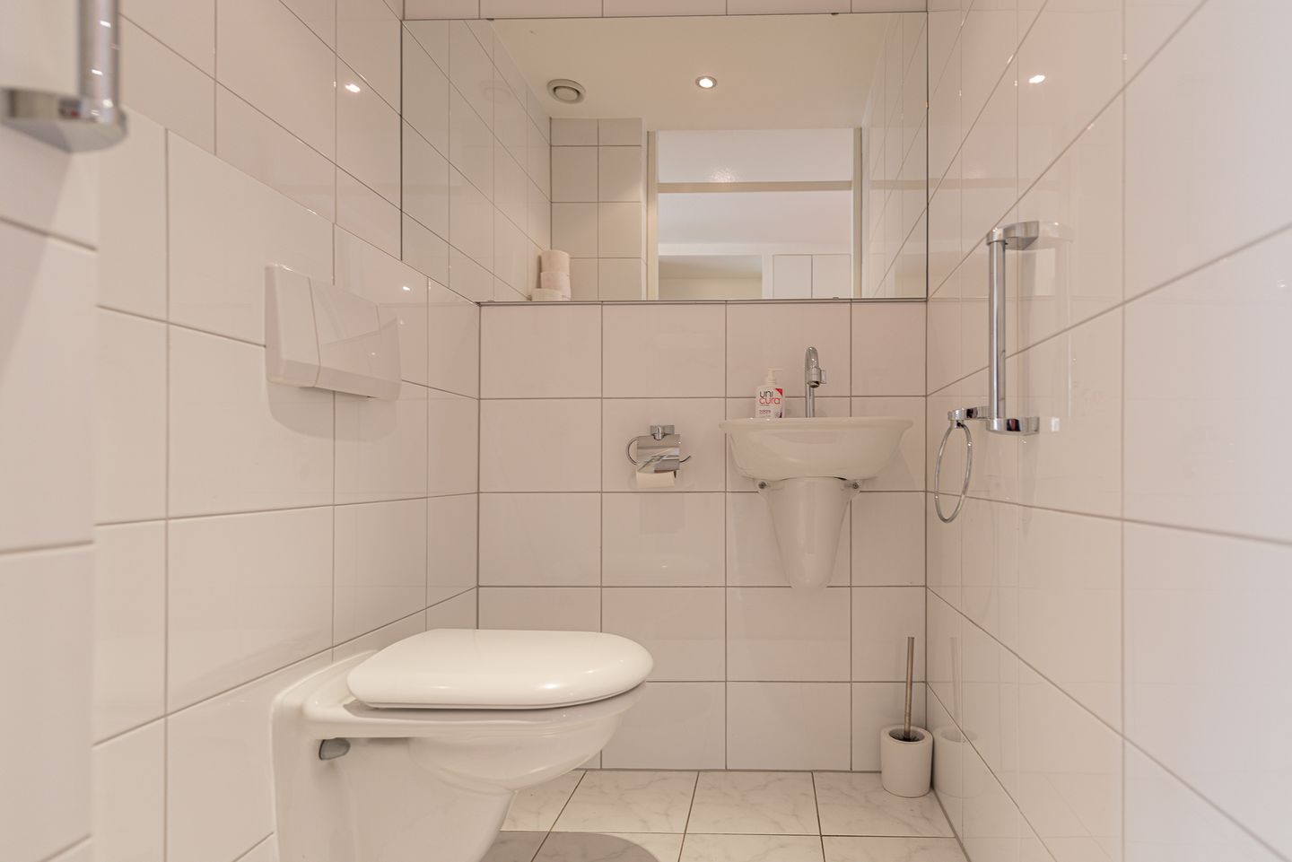 Photo 19 of Zeshoven 35