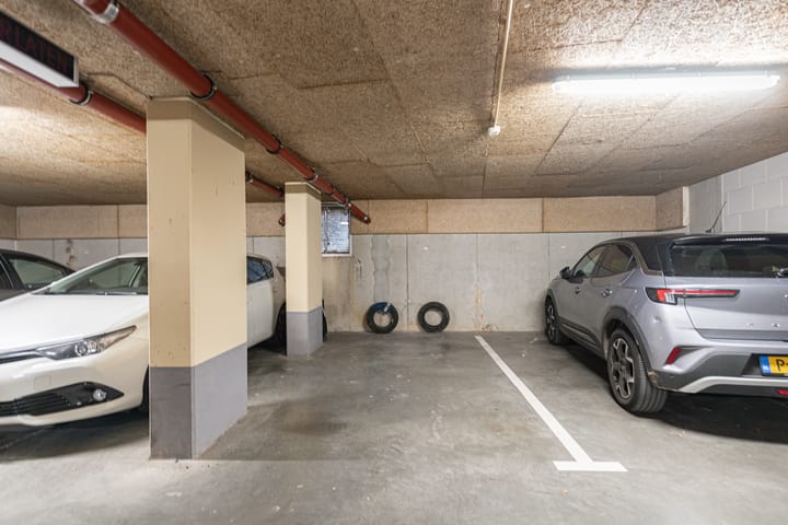 Photo 25 of Zeshoven 35