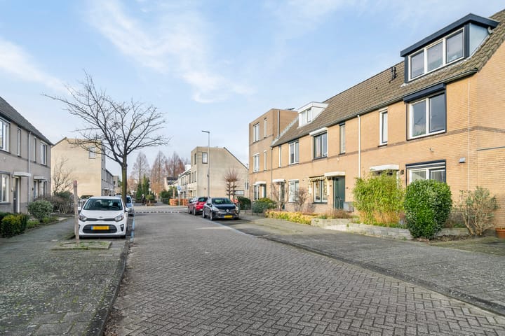 Foto 22 van Lissabonstraat 46